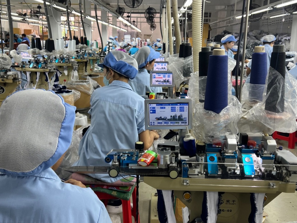 โรงงานผลิตถุงเท้า